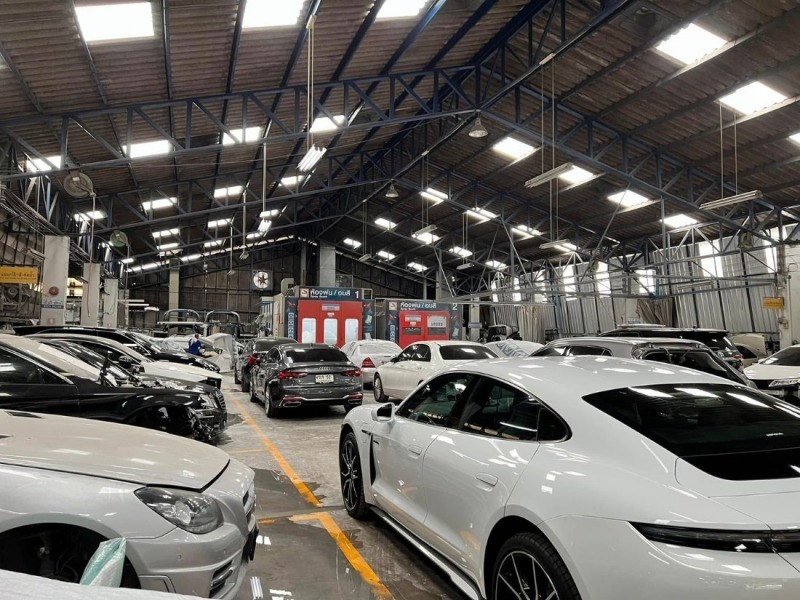 อู่ซ่อมสีและตัวถังรถยนต์